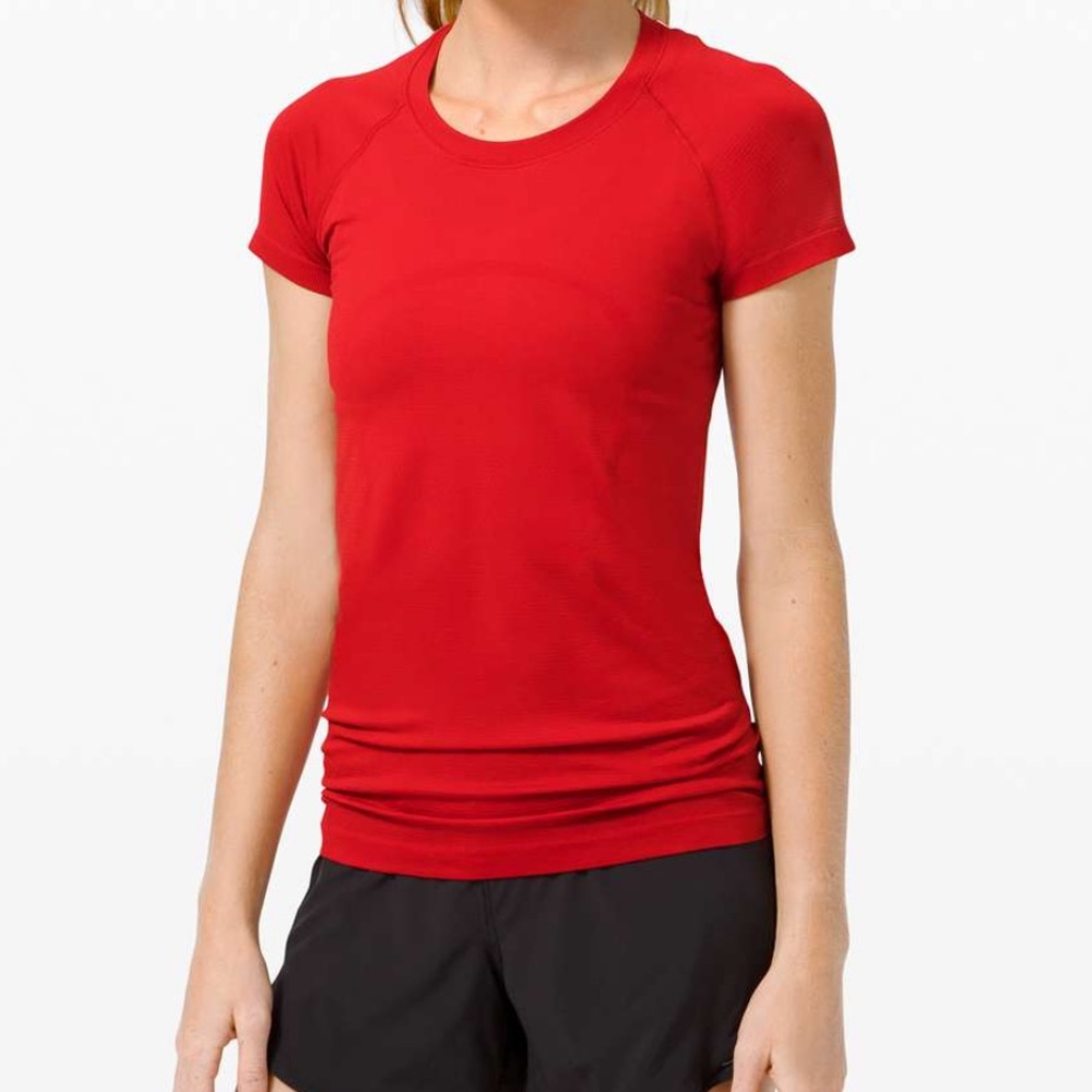 Womens Swiftly Tech Short Sleeve Dark Red